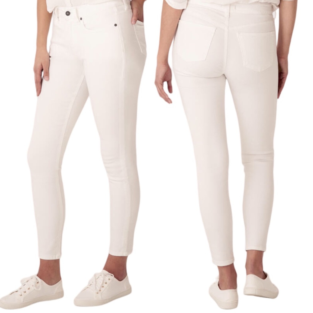 Silver Jeans Women's White Ankle & Cropped Jeans